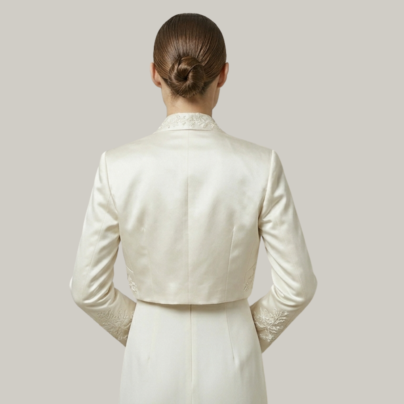 Luxury Ivory Embroidered Bridal Bolero Jacket – Elegant Wedding Jacket & Dress Topper for Bride
